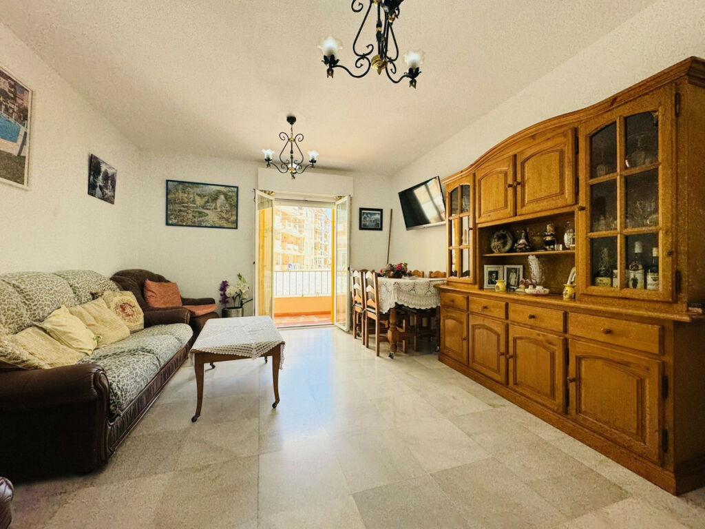 Middle Floor Apartment San Luis de Sabinillas Málaga - image 9