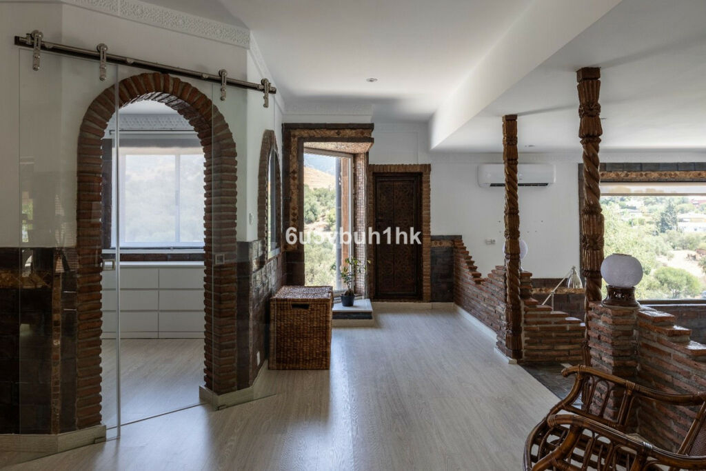 Detached Villa Mijas Málaga - image 9