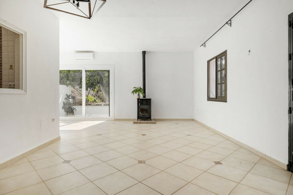 Detached Villa Coín Málaga - image 9