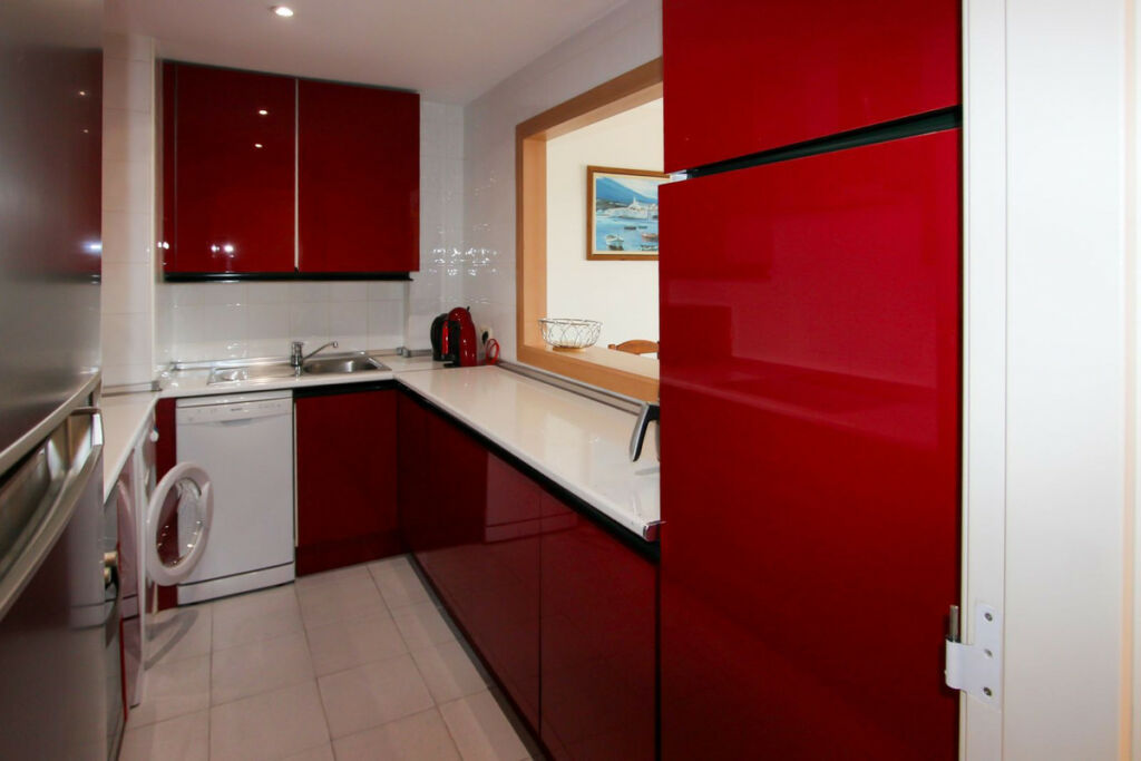 Middle Floor Apartment Puerto Banús Málaga - image 9