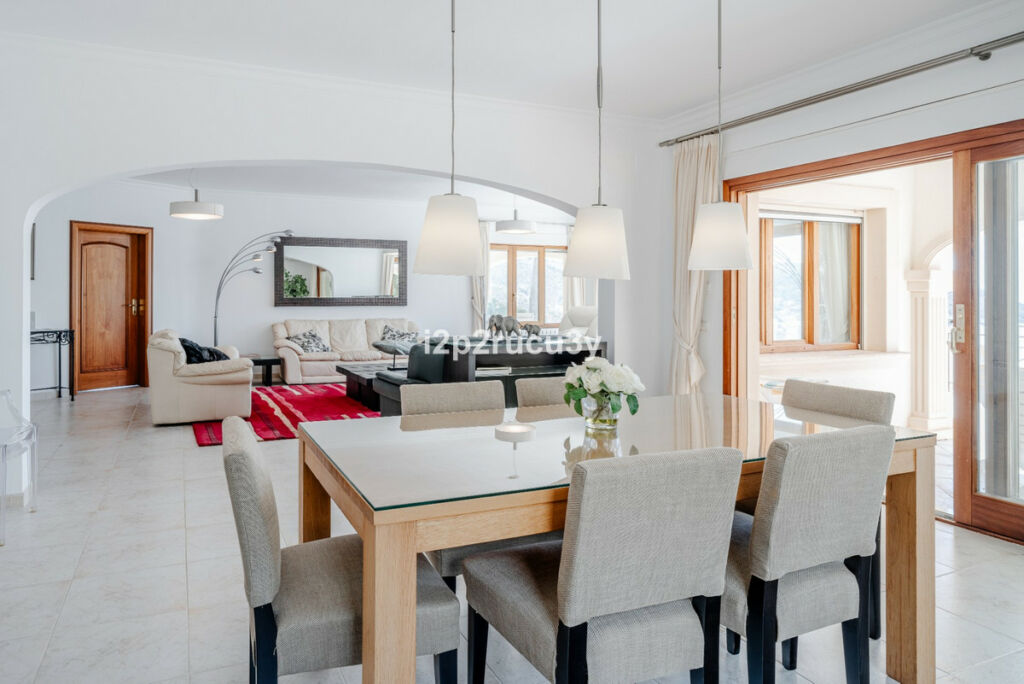 Detached Villa Moraira Alicante - image 9
