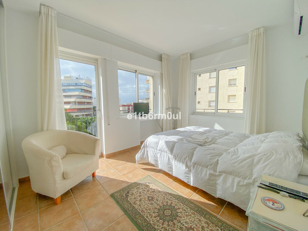 Middle Floor Apartment Marbella Málaga - image 9