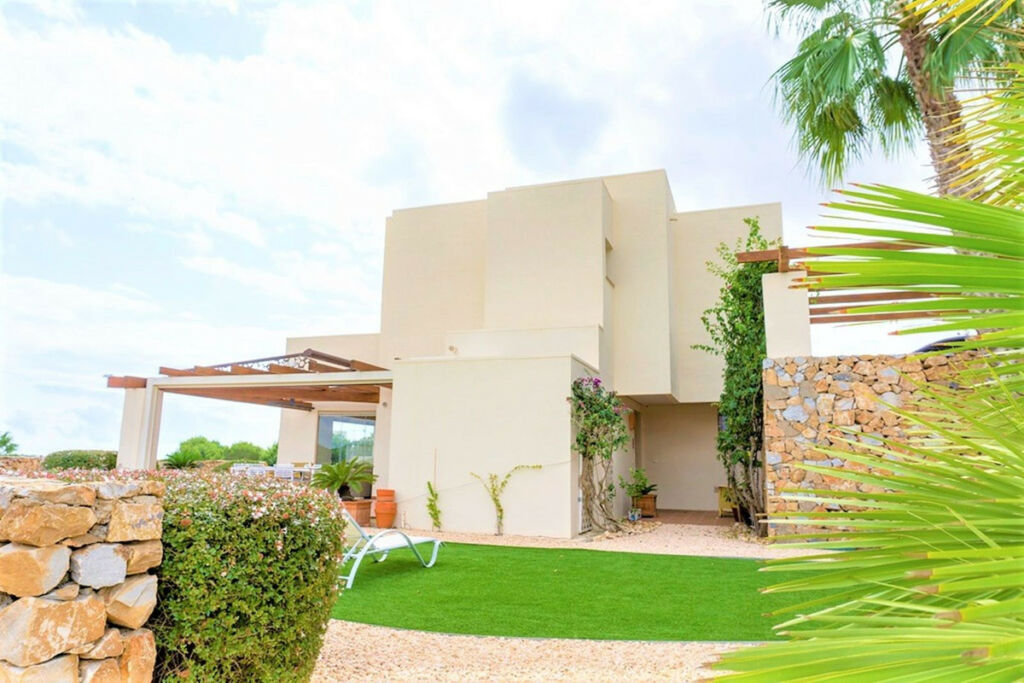 Detached Villa Las Colinas Golf Alicante - image 9