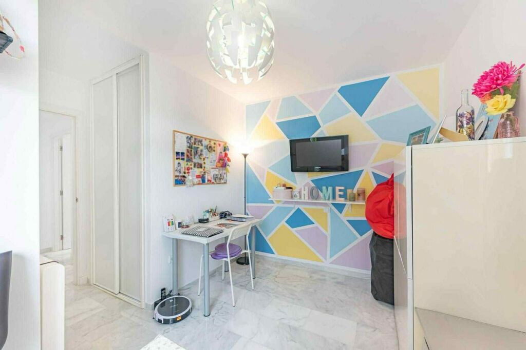 Top Floor Apartment Casares Málaga - image 9