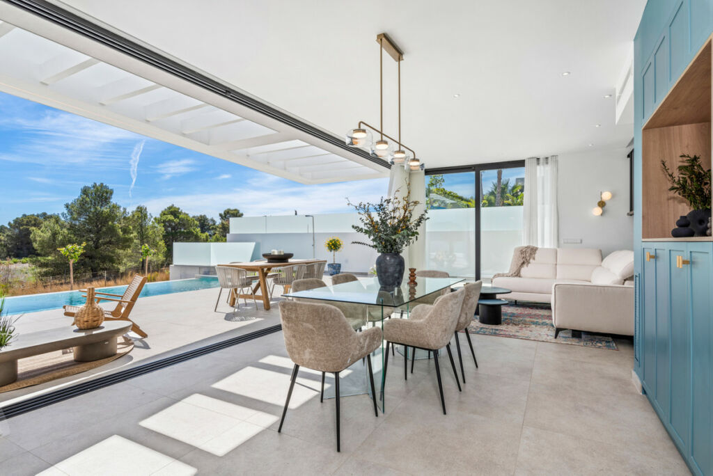 Detached Villa Polop Alicante - image 9