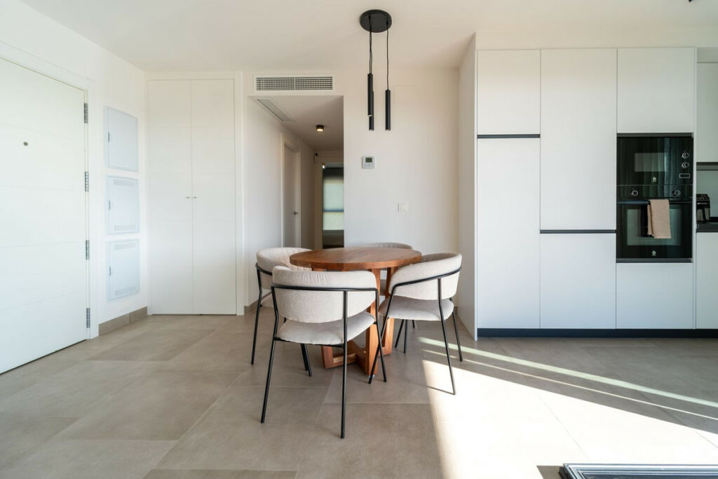 Middle Floor Apartment Fuengirola Málaga - image 9