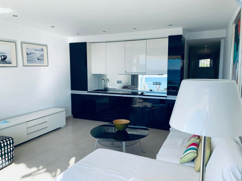 Middle Floor Apartment Costabella Málaga - image 14