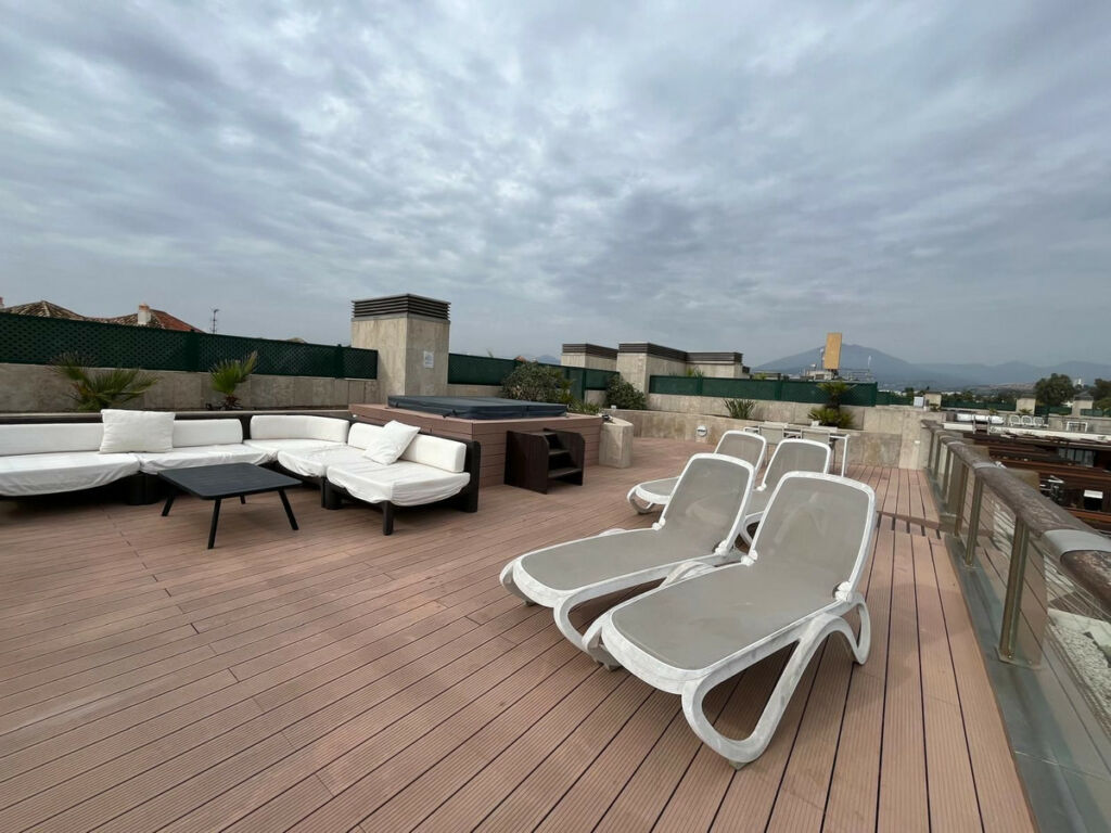 Penthouse Puerto Banús Málaga - image 9