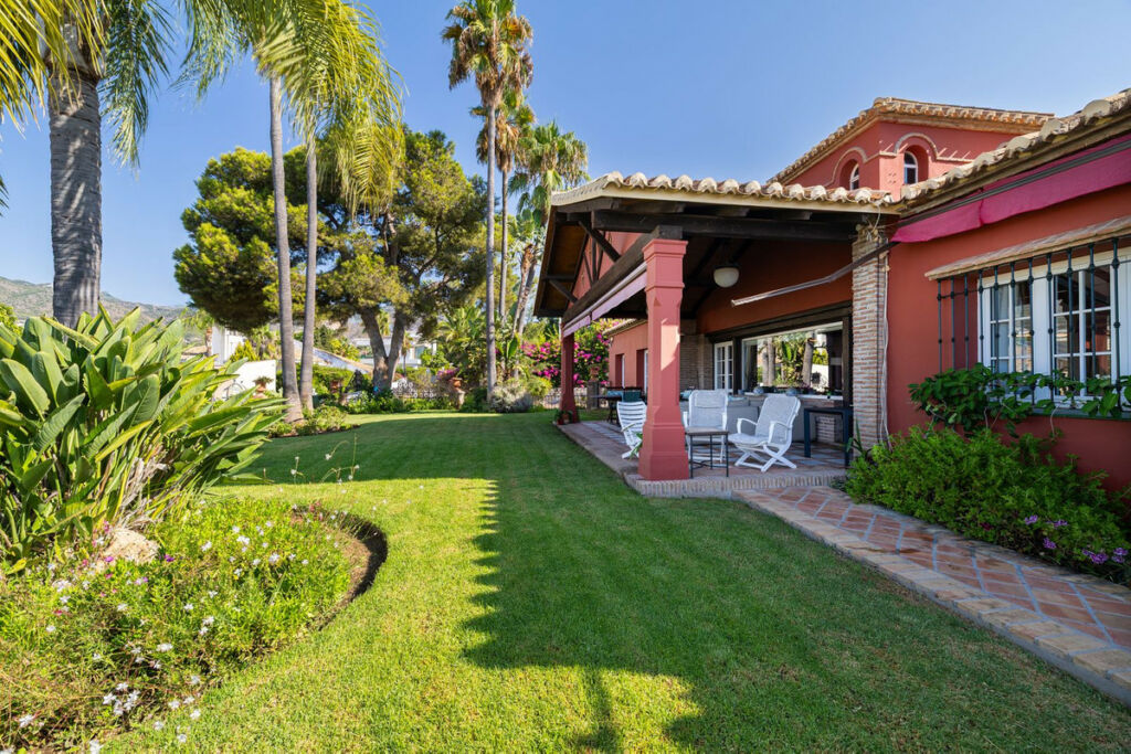 Detached Villa Benalmadena Málaga - image 9