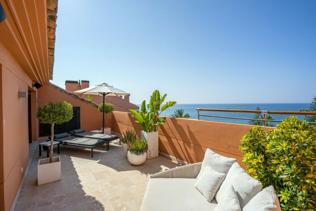 Penthouse Duplex Puerto Banús Málaga - image 9
