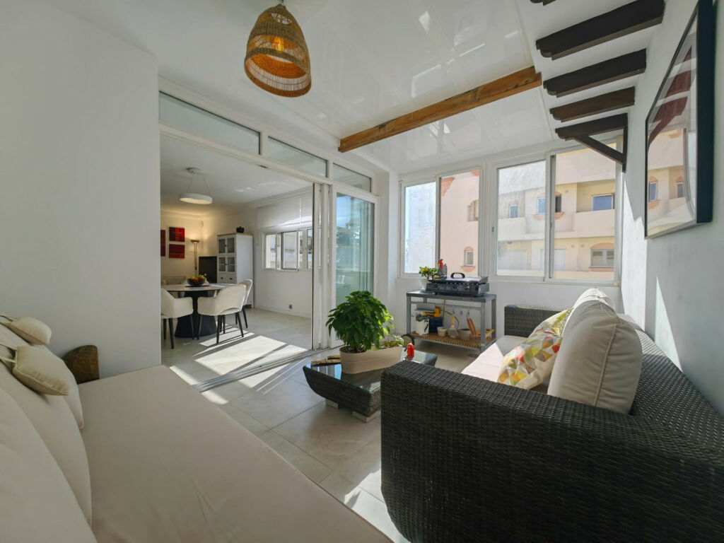 Middle Floor Apartment Estepona Málaga - image 9