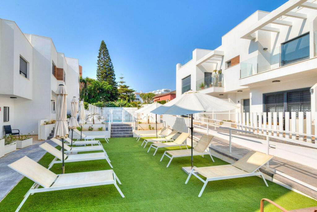 Townhouse Fuengirola Málaga - image 21