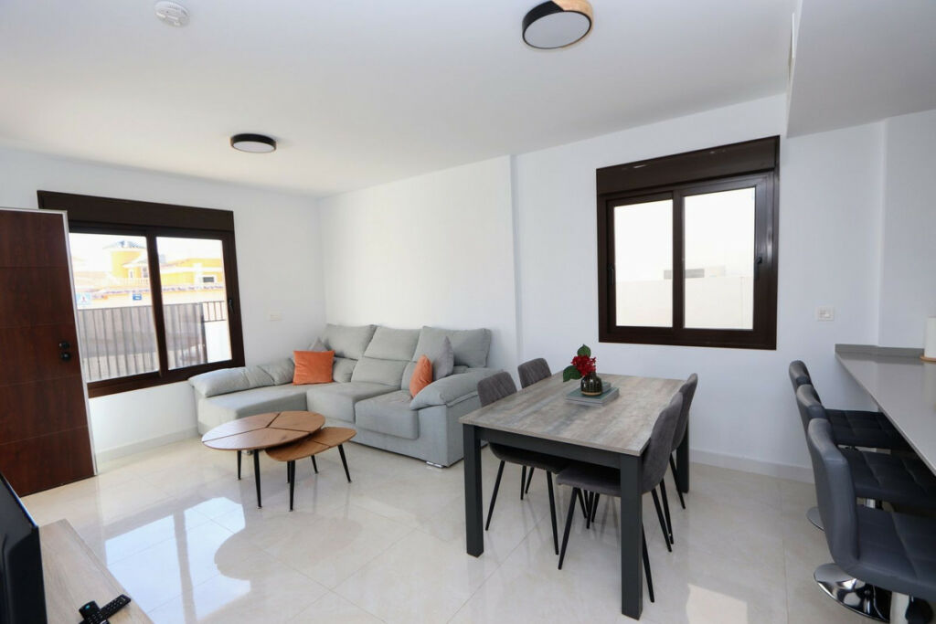 Detached Villa Villamartin Alicante - image 9