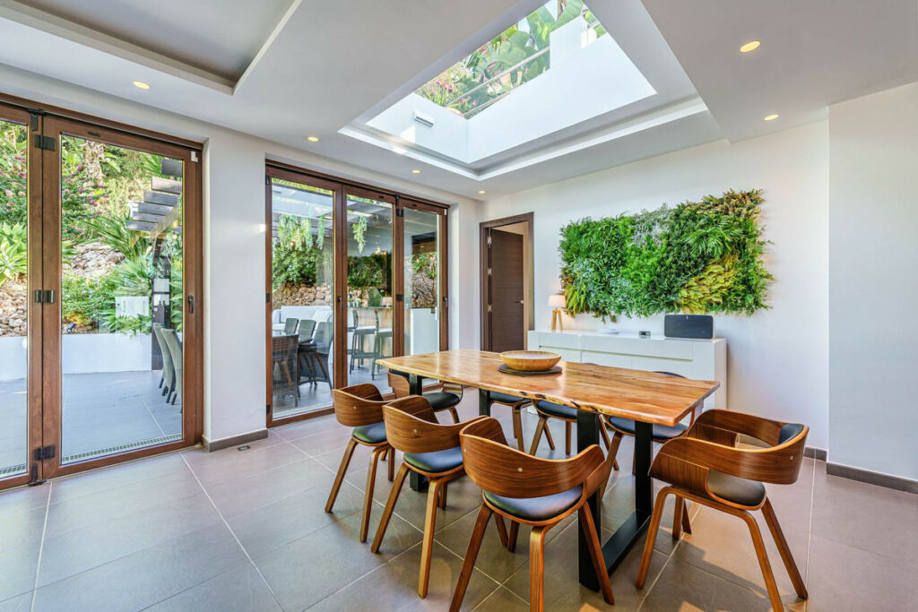 Detached Villa Marbella Málaga - image 9
