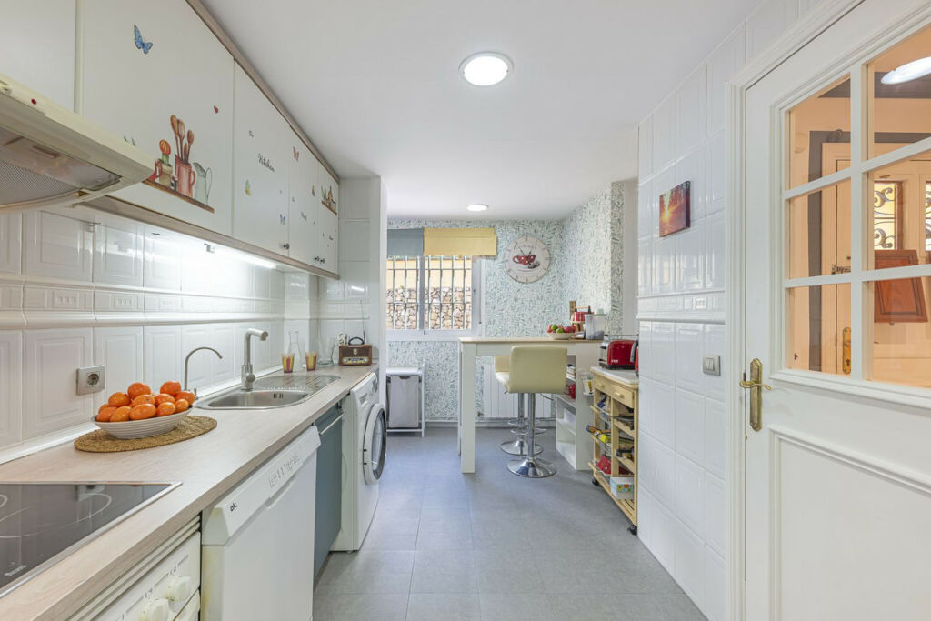 Semi-Detached House Marbella Málaga - image 9
