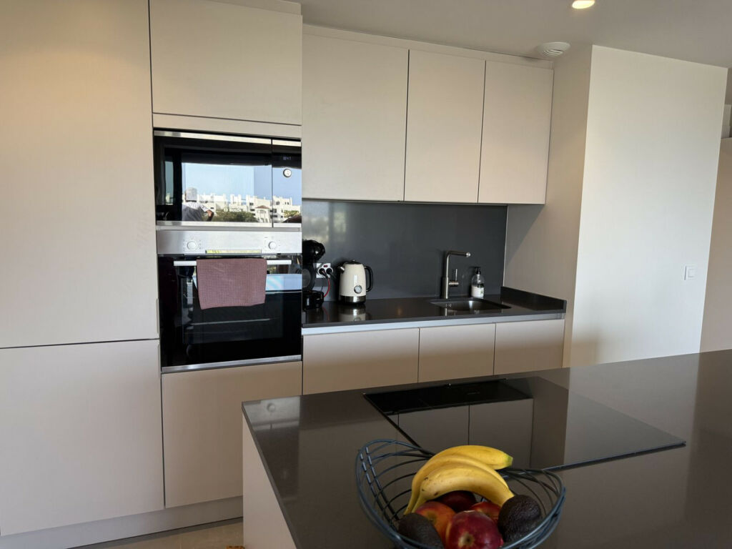 Middle Floor Apartment Estepona Málaga - image 9