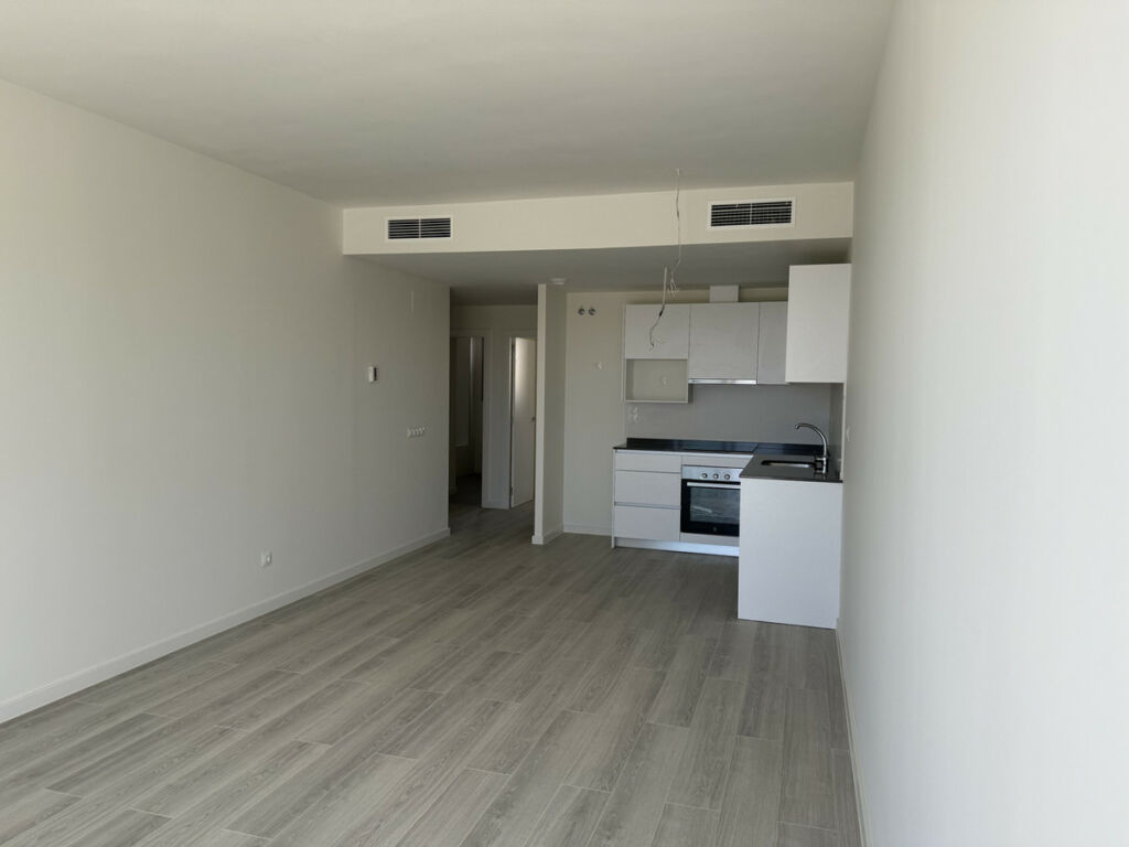 Middle Floor Apartment Estepona Málaga - image 9