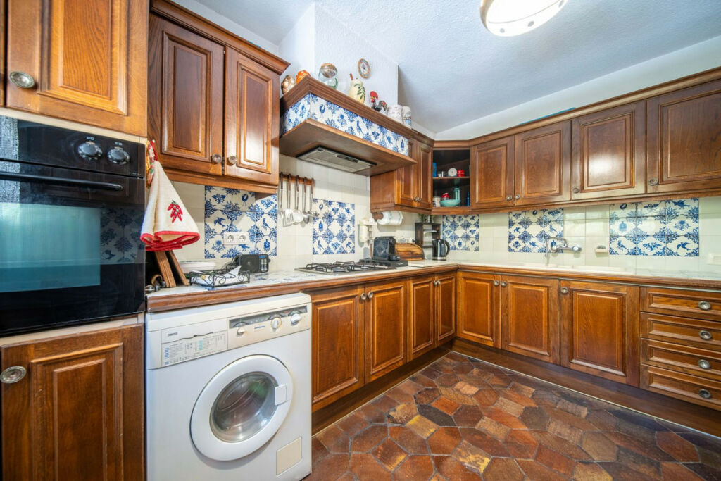 Detached Villa Fuengirola Málaga - image 9