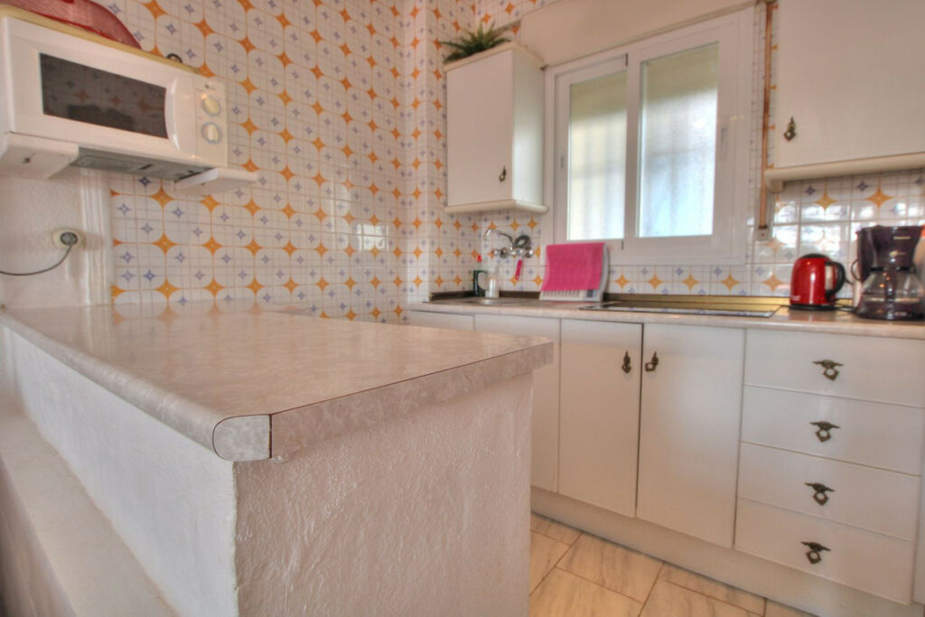 Middle Floor Apartment Torrenueva Málaga - image 9