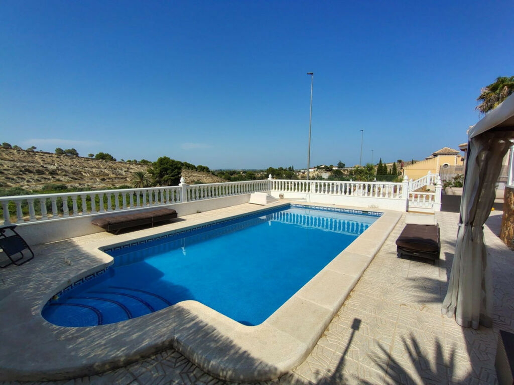 Detached Villa Bigastro Alicante - image 7