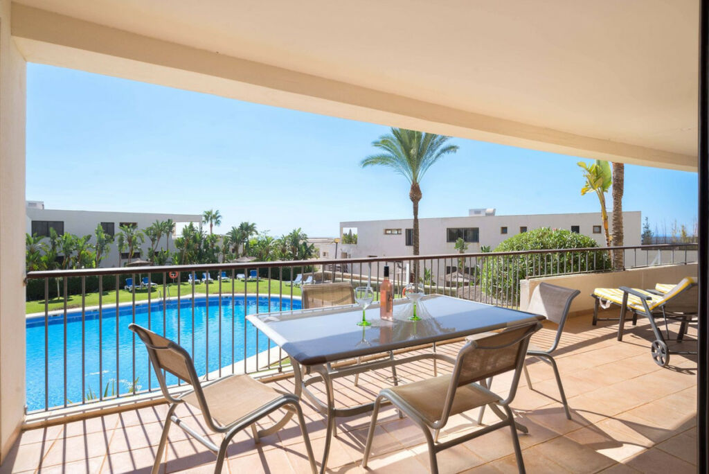 Ground Floor Apartment Altos de los Monteros Málaga - image 9