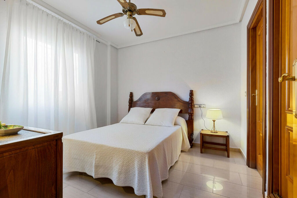 Ground Floor Apartment Fuengirola Málaga - image 9
