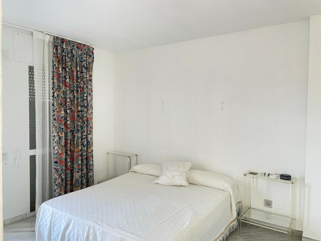 Townhouse Estepona Málaga - image 9
