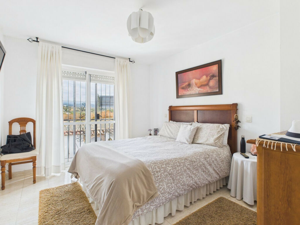 Townhouse Estepona Málaga - image 9