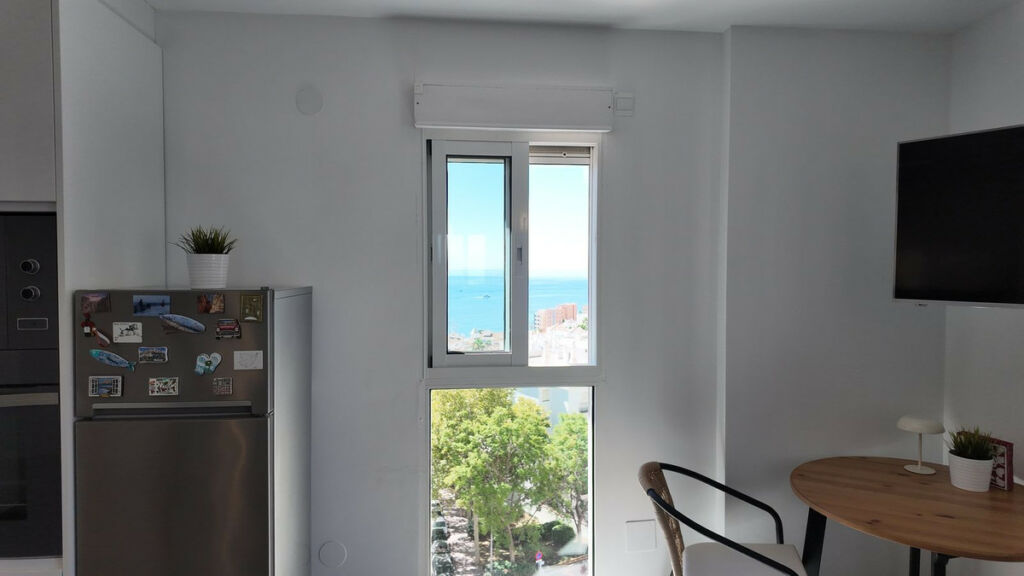 Middle Floor Apartment Benalmadena Málaga - image 8