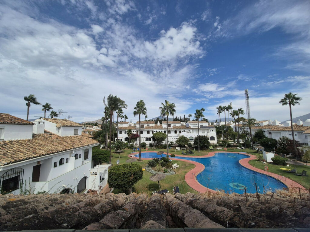 Townhouse Guadalmina Baja Málaga - image 18