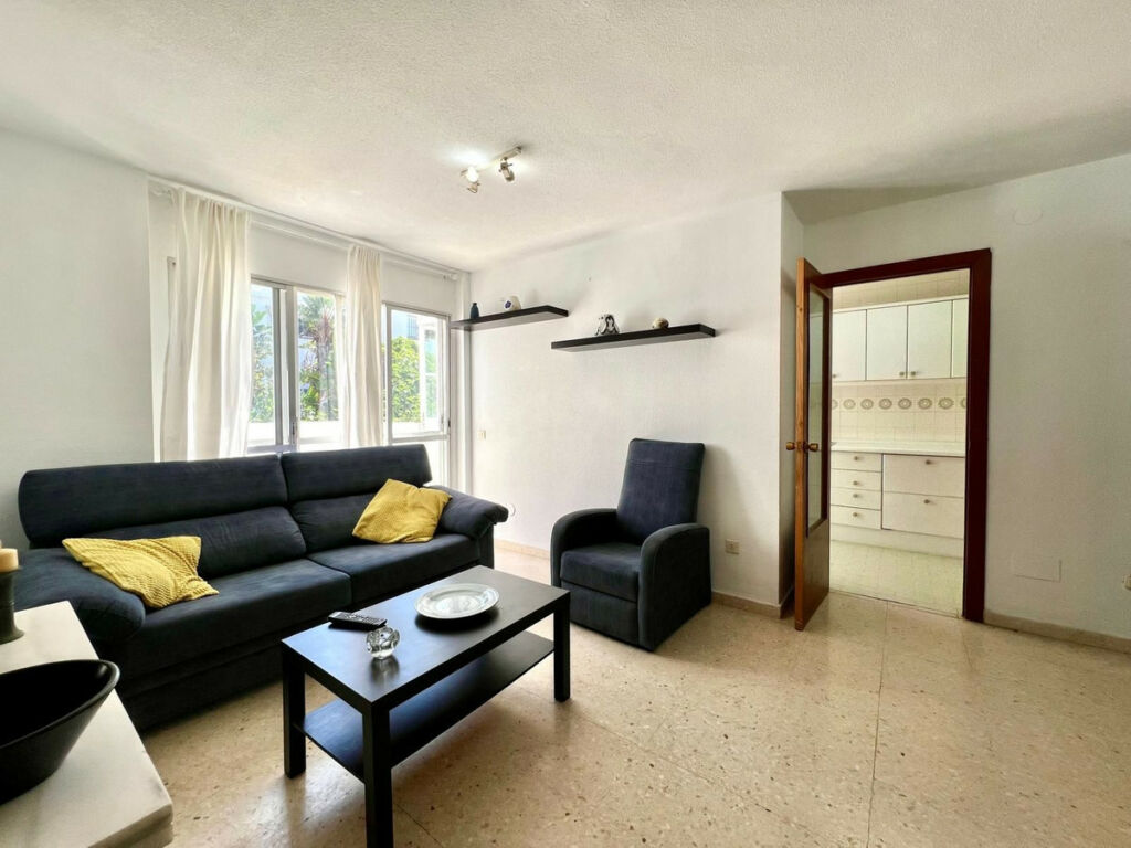 Top Floor Apartment Elviria Málaga - image 9
