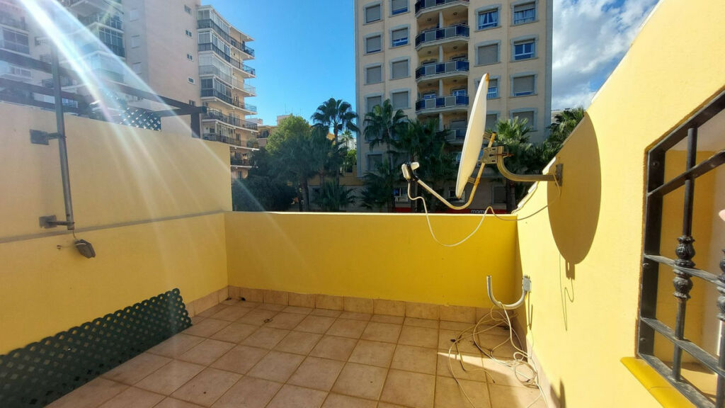 Townhouse Los Boliches Málaga - image 9
