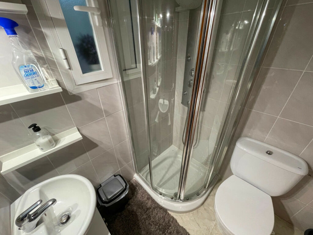 Townhouse Guardamar del Segura Alicante - image 9