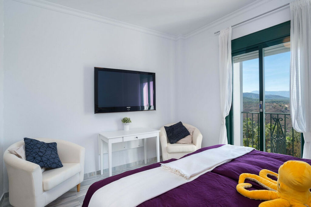 Middle Floor Apartment Alhaurin Golf Málaga - image 9