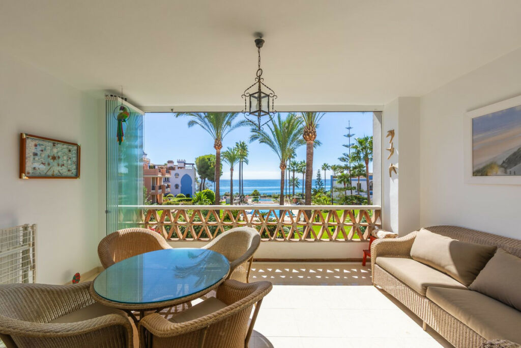 Middle Floor Apartment Casares Playa Málaga