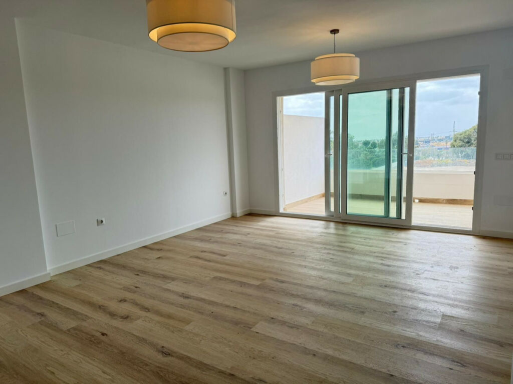 Middle Floor Apartment Nueva Andalucía Málaga