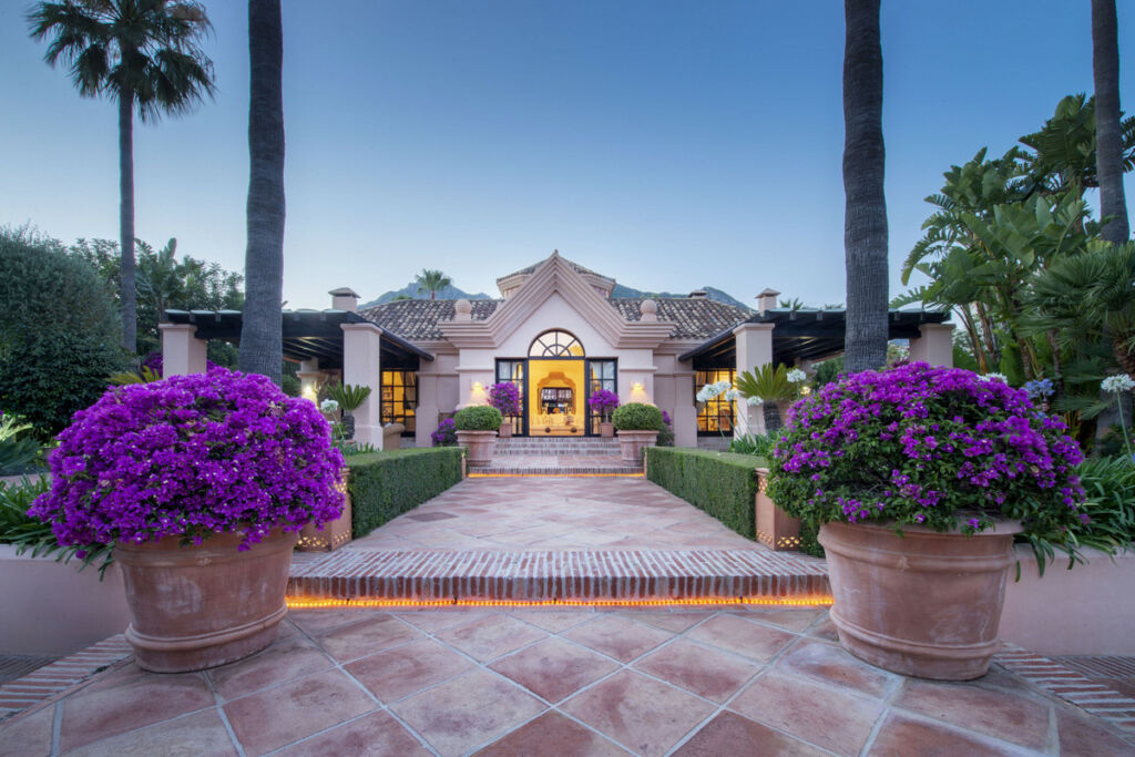 Detached Villa Sierra Blanca Málaga