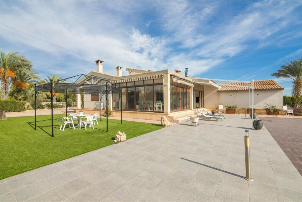 Detached Villa Elche Alicante