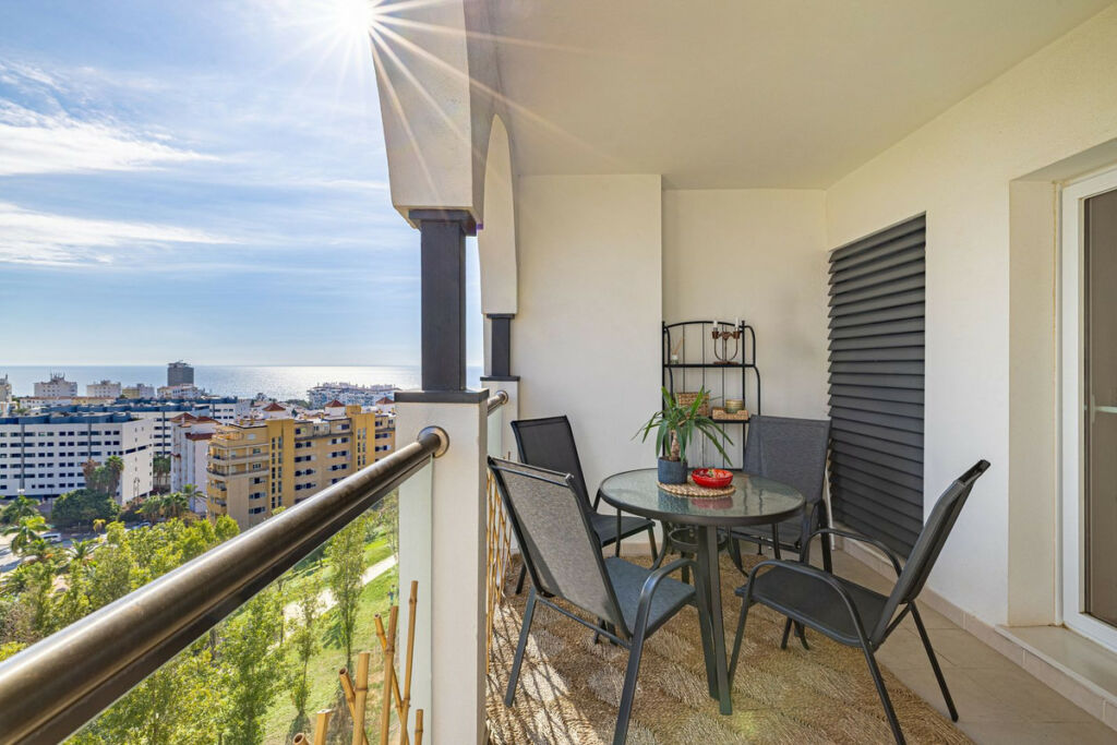 Middle Floor Apartment Estepona Málaga