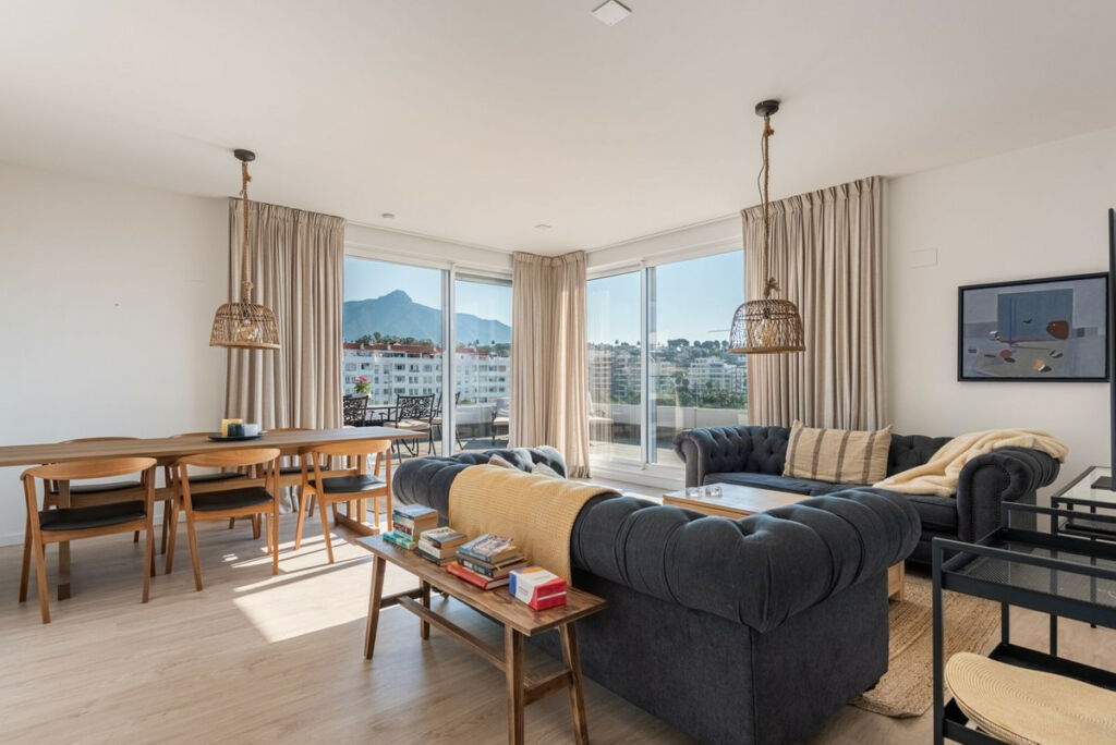 Penthouse Nueva Andalucía Málaga