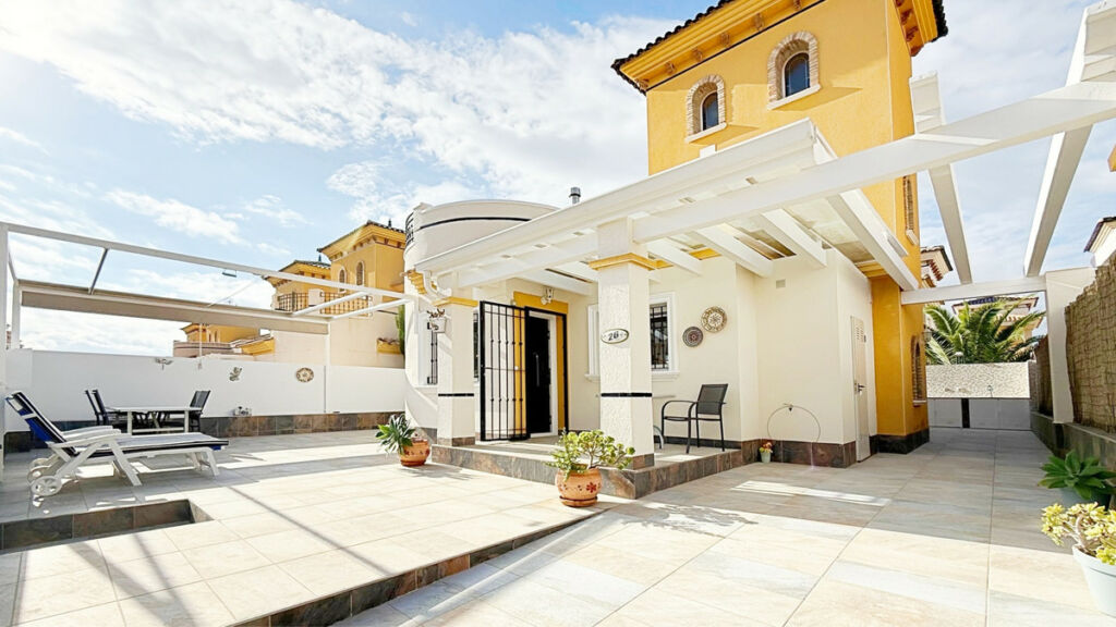 Detached Villa Los Altos Alicante