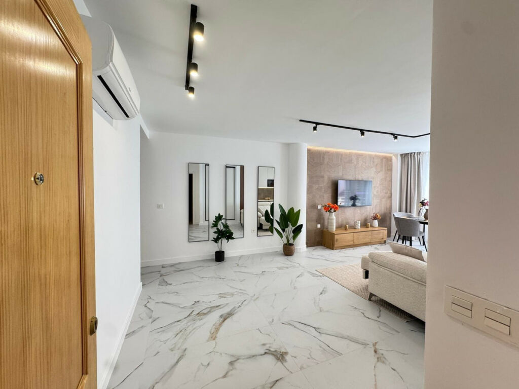 Middle Floor Apartment Torrevieja Alicante