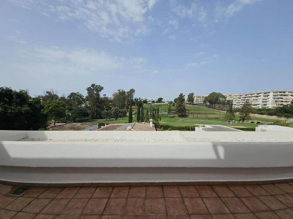Middle Floor Apartment Guadalmina Alta Málaga