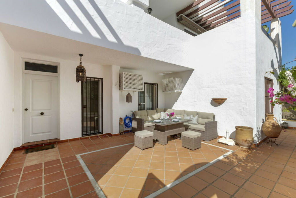 Ground Floor Apartment Nueva Andalucía Málaga