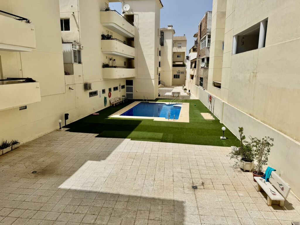 Middle Floor Apartment Las Lagunas Málaga