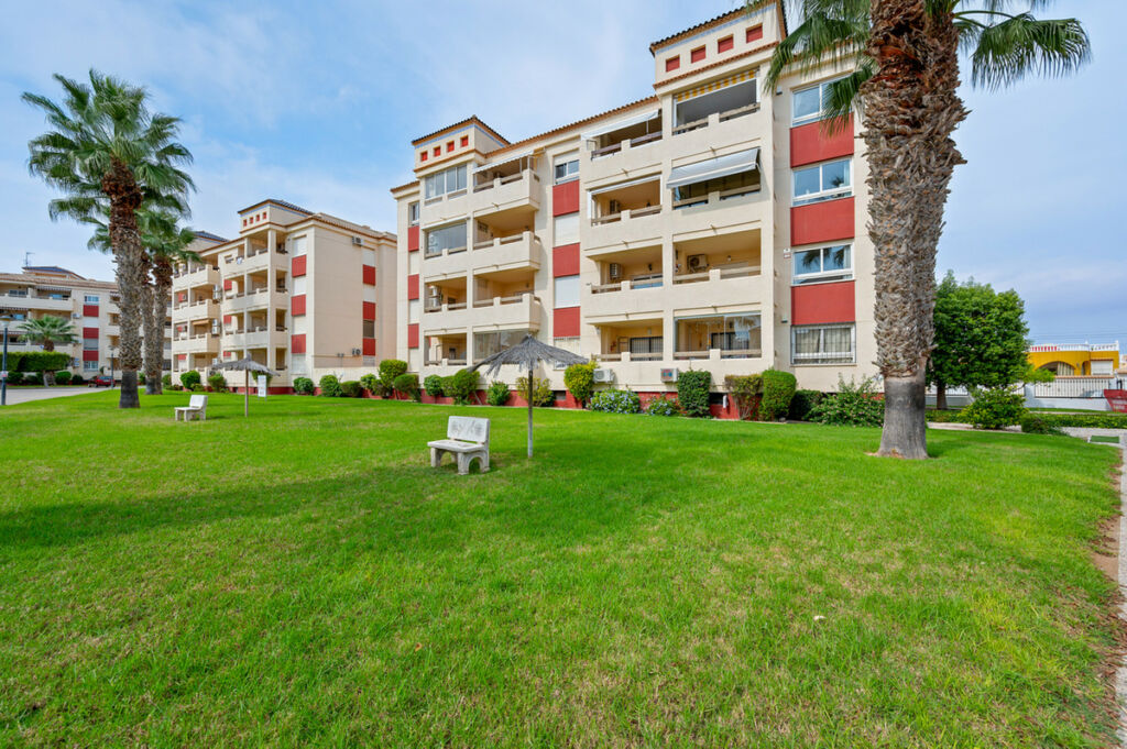 Middle Floor Apartment Playa Flamenca Alicante