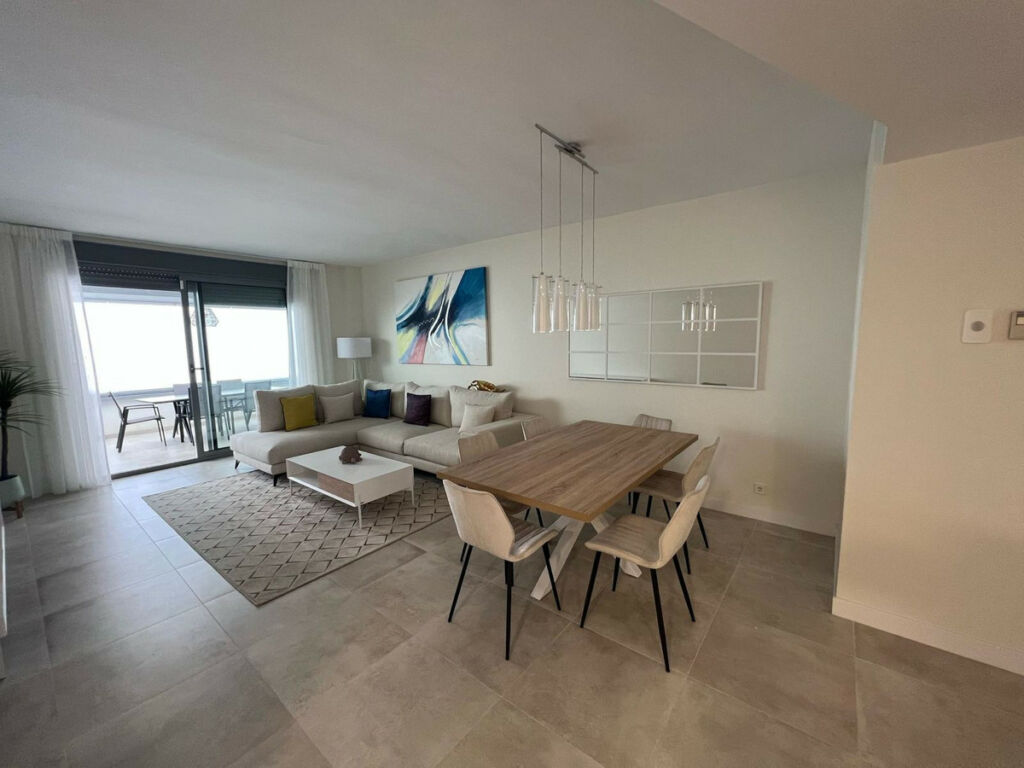Middle Floor Apartment New Golden Mile Málaga