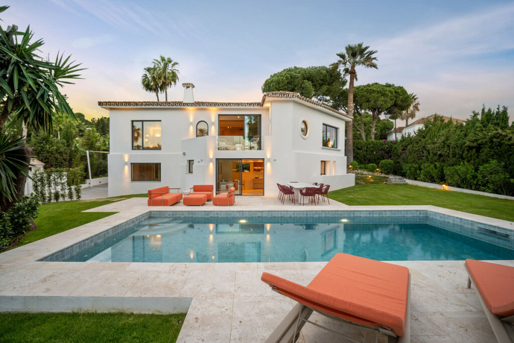 Detached Villa Nueva Andalucía Málaga
