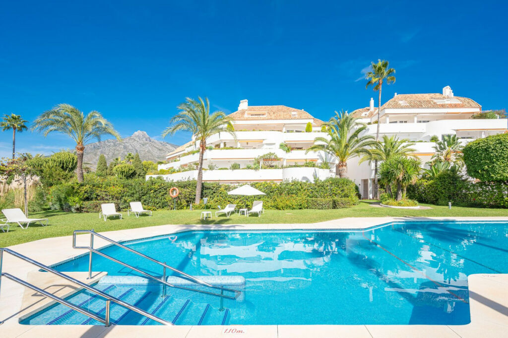 Middle Floor Apartment The Golden Mile Málaga