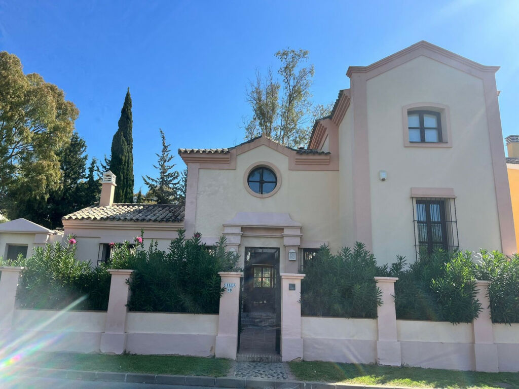 Detached Villa Guadalmina Alta Málaga